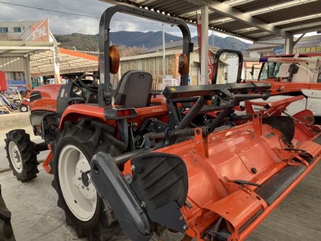 トラクター KL27RFMANRF5 写真４